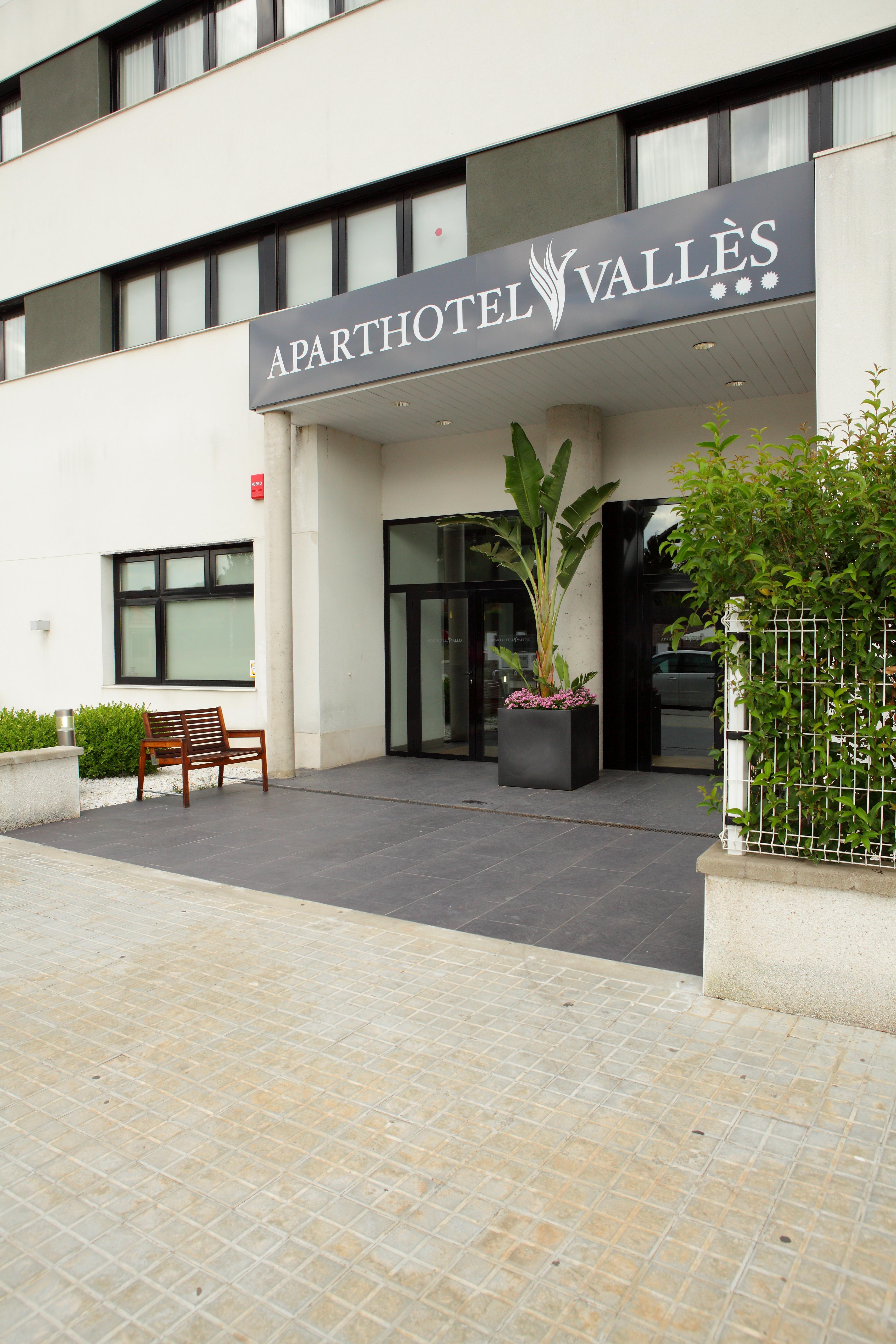Aparthotel Attica 21 Valles Sabadell Dış mekan fotoğraf