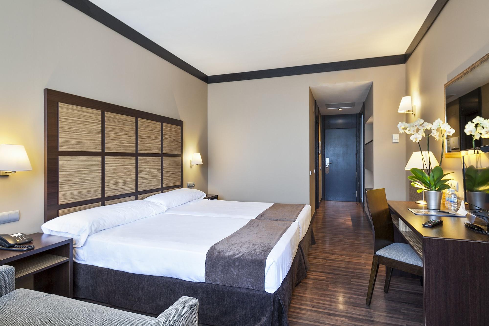 Aparthotel Attica 21 Valles Sabadell Dış mekan fotoğraf