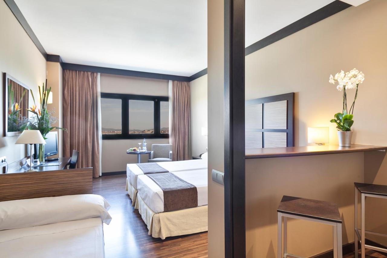 Aparthotel Attica 21 Valles Sabadell Dış mekan fotoğraf