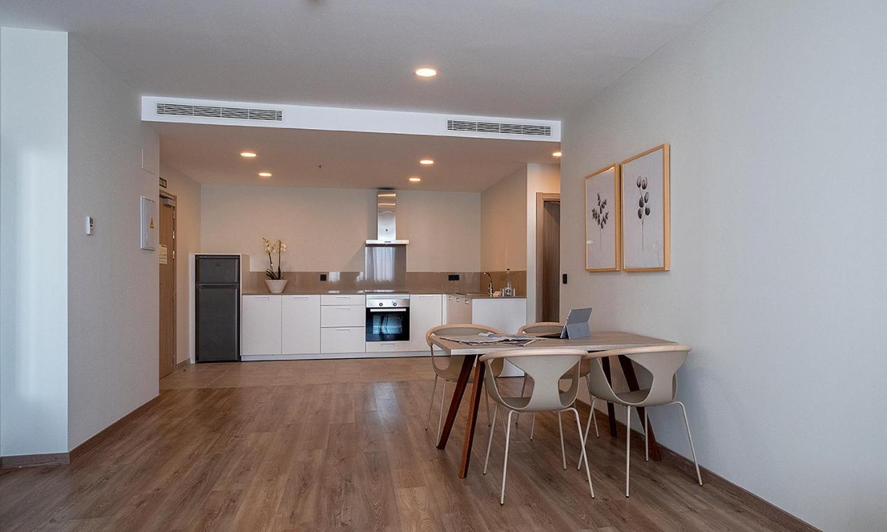 Aparthotel Attica 21 Valles Sabadell Dış mekan fotoğraf