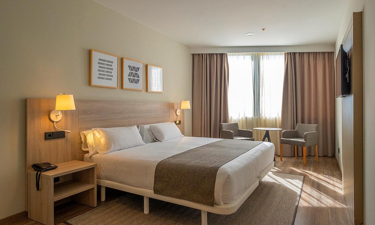 Aparthotel Attica 21 Valles Sabadell Dış mekan fotoğraf