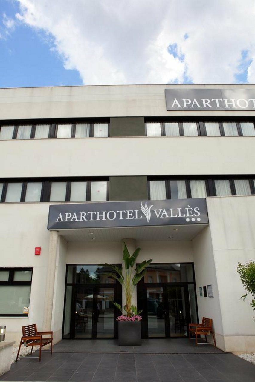 Aparthotel Attica 21 Valles Sabadell Dış mekan fotoğraf